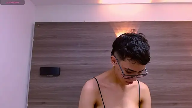 Cutie Shy  online show from 02-20-25, 07:19