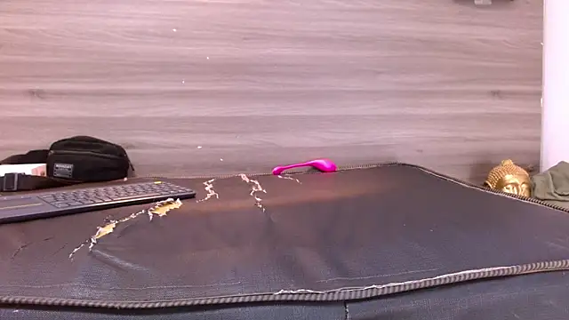 Cutie Shy  online show from 03-11-25, 10:31