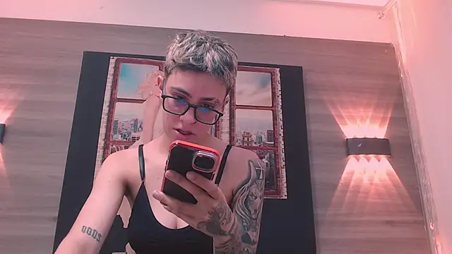 Cutie Shy  online show from 12-22-25, 05:43