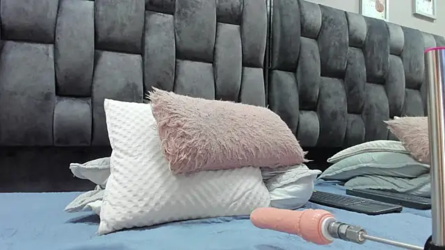 camila  herrera online show from 12-13-24, 09:35