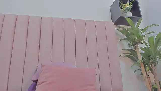 camila  herrera online show from 02-26-25, 09:21