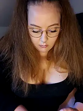  Julie x online show from 10-25-25, 09:39