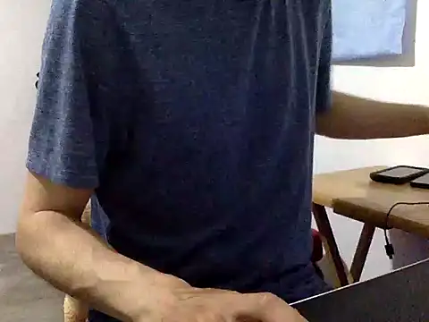 Snapshot of Casero69oficial chatting on 09-16-25, 03:29 Casero69oficial online show from 09-16-25, 03:29