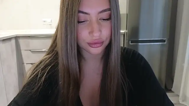 Cinderella     online show from 03-04-25, 01:23