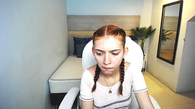 Snapshot of liseth_fox chatting on 12-24-24, 06:17 liseth fox online show from 12-24-24, 06:17