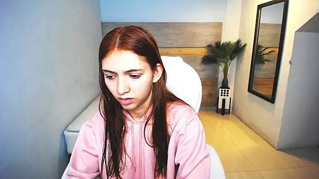 Snapshot of liseth_fox chatting on 12-27-24, 12:34 liseth fox online show from 12-27-24, 12:34