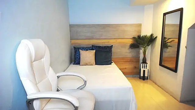 Snapshot of liseth_fox chatting on 01-04-25, 03:39 liseth fox online show from 01-04-25, 03:39