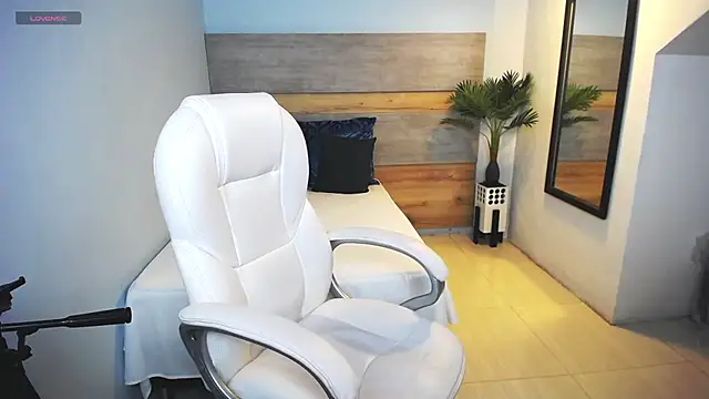 Snapshot of liseth_fox chatting on 02-05-25, 01:26 liseth fox online show from 02-05-25, 01:26