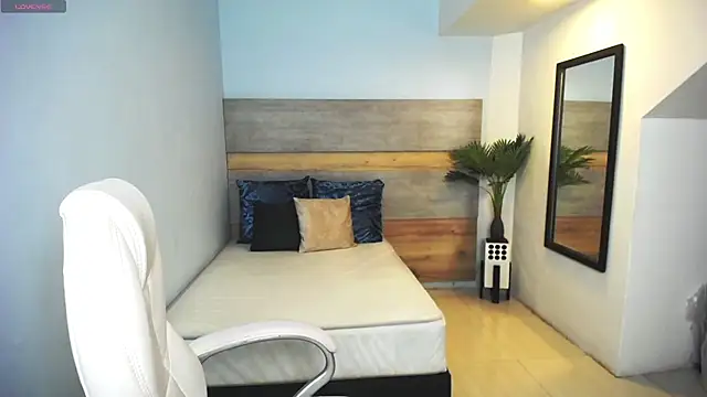 Snapshot of liseth_fox chatting on 02-22-25, 07:25 liseth fox online show from 02-22-25, 07:25