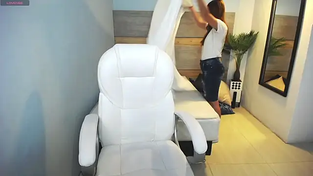 Snapshot of liseth_fox chatting on 02-27-25, 07:58 liseth fox online show from 02-27-25, 07:58