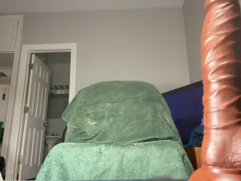 Snapshot of ChiRaqb8 chatting on 11-10-25, 02:54 ChiRaqb8 online show from 11-10-25, 02:54