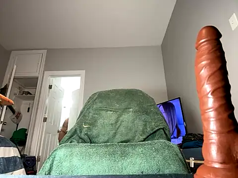 Snapshot of ChiRaqb8 chatting on 11-10-25, 11:37 ChiRaqb8 online show from 11-10-25, 11:37