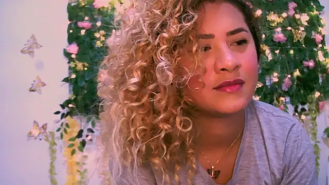 Crysrus online show from 01-26-25, 01:09