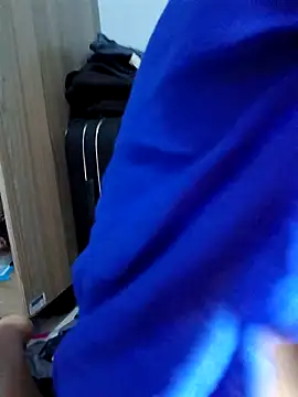 Snapshot of smartdollie chatting on 09-14-25, 07:02 smartdollie online show from 09-14-25, 07:02