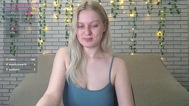 EmiliaDuchess online show from 02-08-25, 09:35