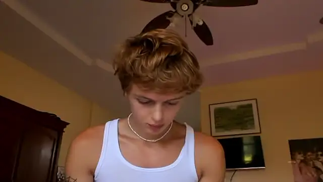 Snapshot of agelandreww chatting on 02-05-26, 04:06 agelandreww online show from 02-05-26, 04:06