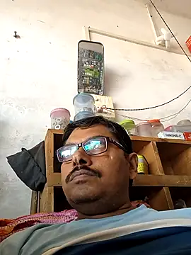 Srmotrs online show from 10-18-25, 05:43