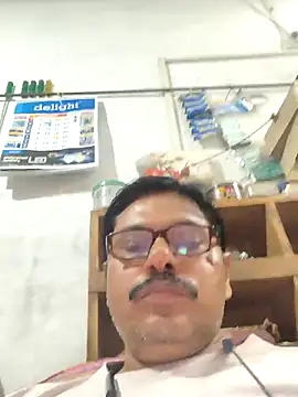Snapshot of Srmotrs chatting on 05-07-26, 02:00 Srmotrs online show from 05-07-26, 02:00