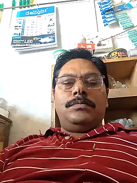 Snapshot of Srmotrs chatting on 05-08-26, 05:24 Srmotrs online show from 05-08-26, 05:24
