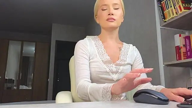 Snapshot of Marietta_Castro chatting on 02-26-26, 02:49 Marietta Castro online show from 02-26-26, 02:49