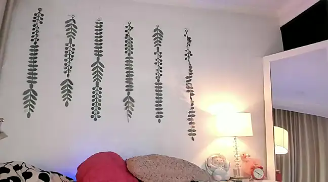 halseycox    online show from 01-15-25, 06:33