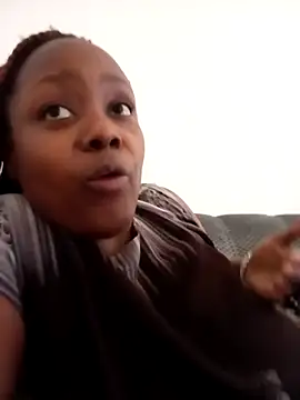 Snapshot of Miss_Amani chatting on 04-10-26, 02:55 Miss Amani online show from 04-10-26, 02:55