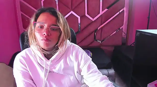 Olivia Fox69 online show from 02-03-25, 04:57