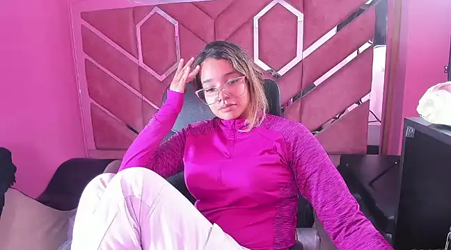 Olivia Fox69 online show from 02-04-25, 03:44