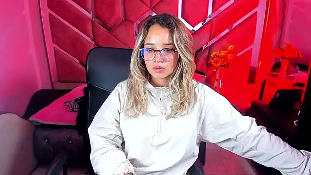 Olivia Fox69 online show from 09-24-25, 03:32