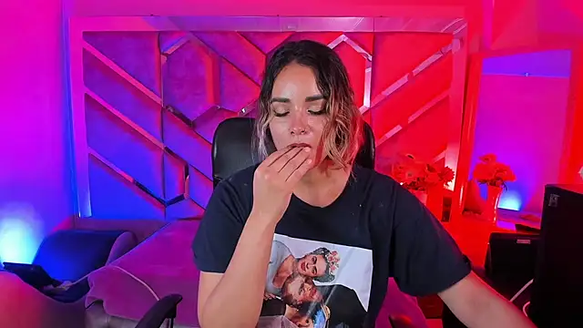 Olivia Fox69 online show from 01-16-26, 04:16