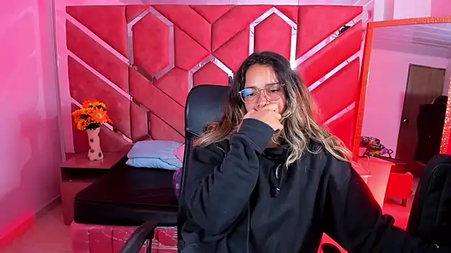 Olivia Fox69 online show from 05-20-26, 03:13