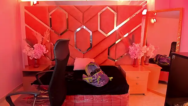 Snapshot of Olivia_Fox69 chatting on 06-20-26, 03:42 Olivia Fox69 online show from 06-20-26, 03:42