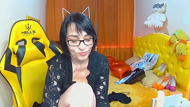 SandraHormas online show from 02-10-25, 02:05