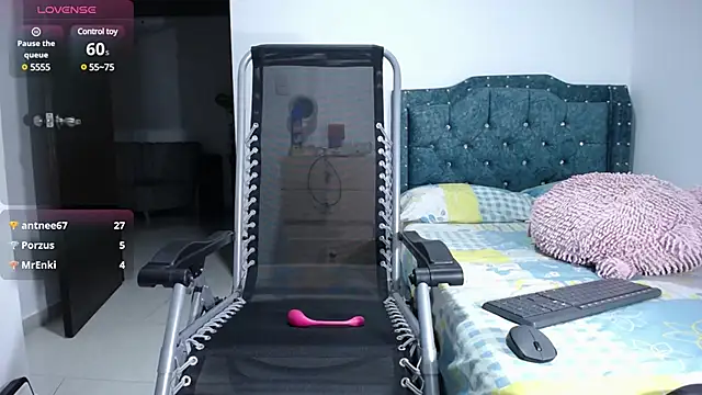 sofiamature01 online show from 01-17-25, 03:55