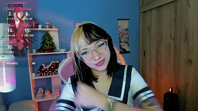 Snapshot of Artic_love chatting on 02-26-25, 06:15 Artic love online show from 02-26-25, 06:15