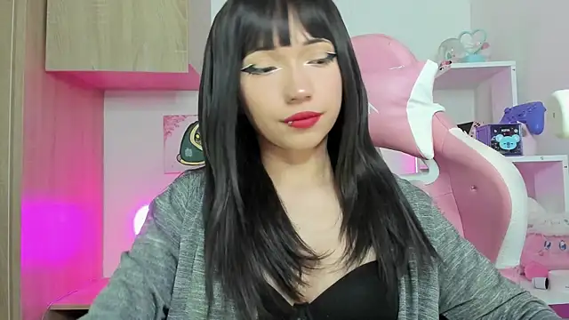 Snapshot of Artic_love chatting on 10-24-25, 04:31 Artic love online show from 10-24-25, 04:31