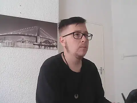 bisexualboy05 online show from 04-09-26, 08:53