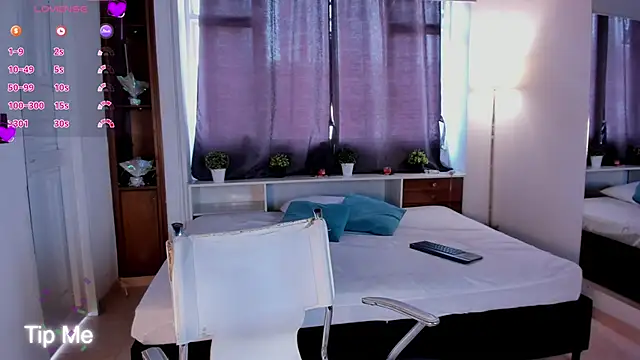 Hannaa Evanss online show from 01-15-25, 05:26