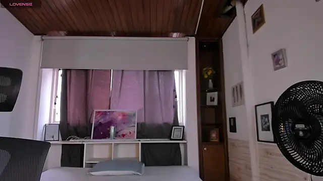 Hannaa Evanss online show from 02-07-25, 09:48