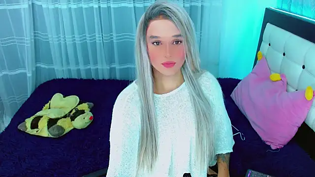 Snapshot of TaylorMon chatting on 03-14-26, 02:22 TaylorMon online show from 03-14-26, 02:22