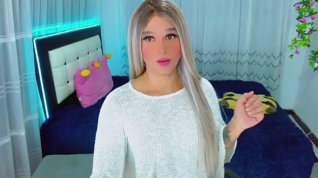 Snapshot of TaylorMon chatting on 03-24-26, 12:48 TaylorMon online show from 03-24-26, 12:48