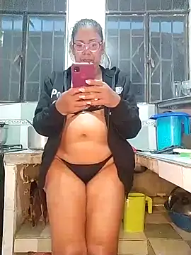 Snapshot of sorbetico_perverse chatting on 02-05-25, 11:17 sorbetico perverse online show from 02-05-25, 11:17