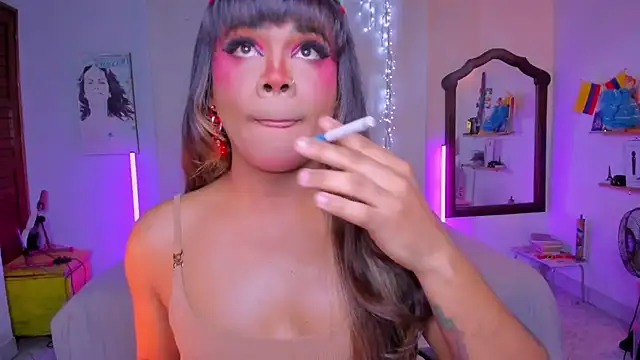 CuteRomi online show from 11-21-25, 04:55