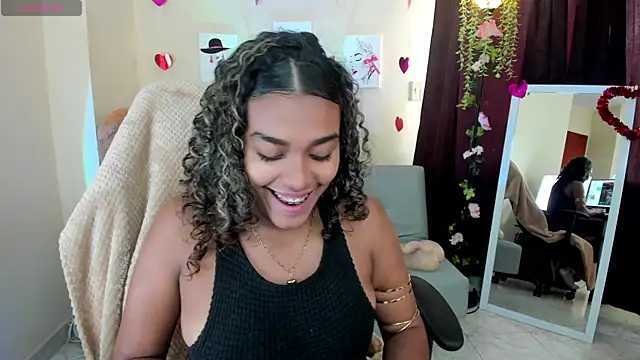 aleja montiel   online show from 03-10-25, 12:48