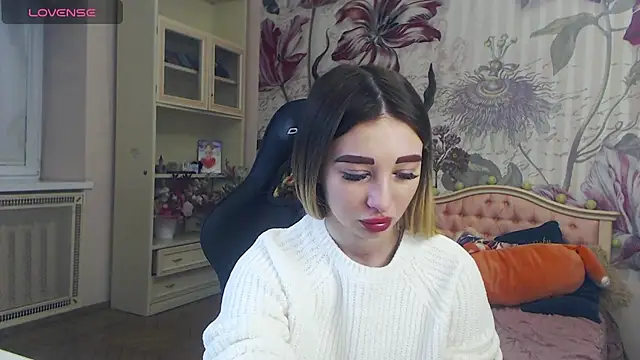 Snapshot of Viky_Love_ chatting on 12-15-24, 05:13 Viky Love online show from 12-15-24, 05:13