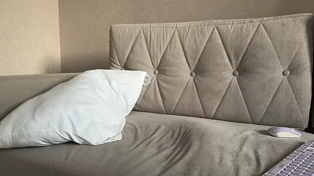 weshycouple online show from 04-30-26, 03:02