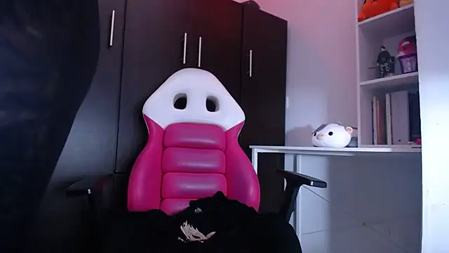 Snapshot of NewAgatha_Bolton chatting on 12-26-24, 11:46 NewAgatha Bolton online show from 12-26-24, 11:46