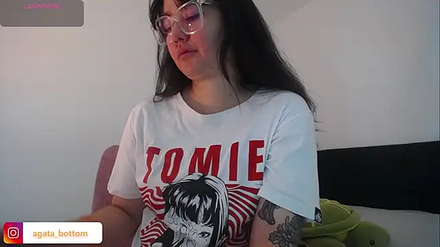 Snapshot of NewAgatha_Bolton chatting on 10-06-25, 09:34 NewAgatha Bolton online show from 10-06-25, 09:34