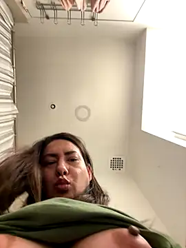 xLadyScarlettx online show from 12-05-25, 04:43