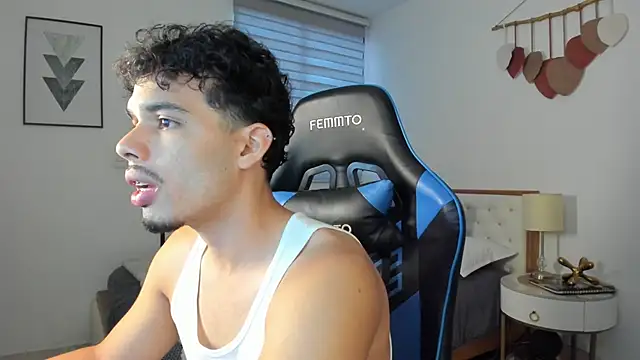 mateoleonee online show from 03-05-25, 08:00